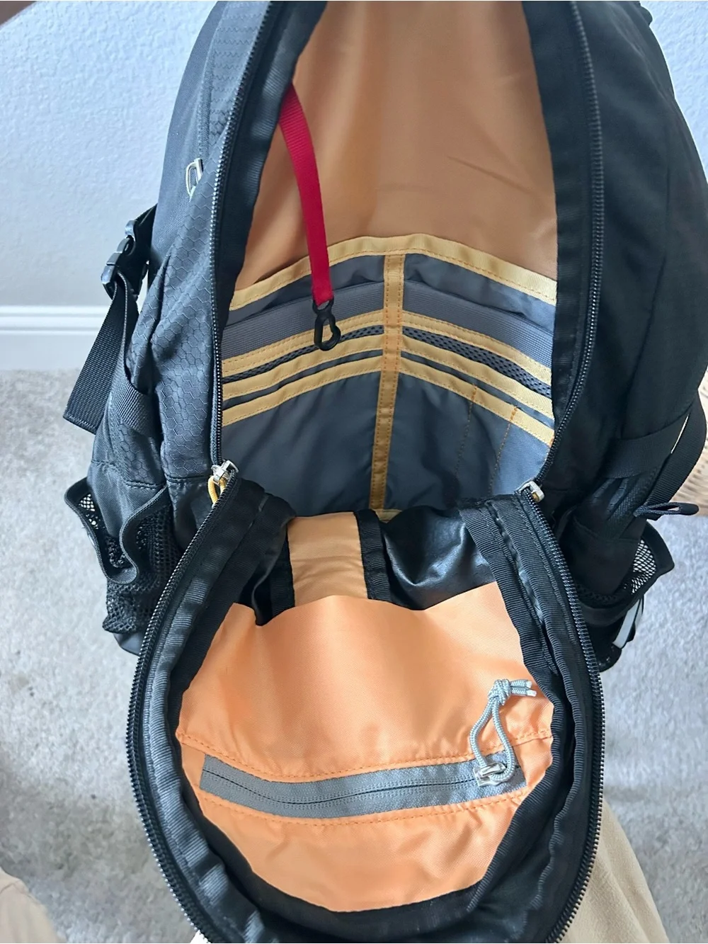 Vintage Mountain Hardwear Black & Yellow Lander Bag Pack y2k 2000's